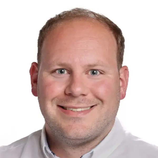 Dr Stefan Momcilovic